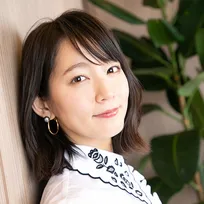 吉岡里帆、森七菜撮影のオフショットに反響「自然な笑顔が可愛過ぎる」「とても貴重な写真」