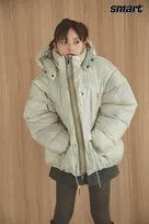 齋藤飛鳥『smart』表紙でハンサムな魅力　声優挑戦の心境も告白「ドラムを叩いているときのような感覚」