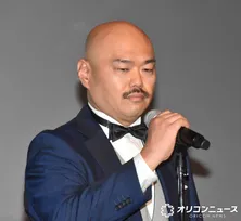 クロちゃん、松竹グループの晴れ舞台で盛大にかむ　コンテストを「コンテプト」