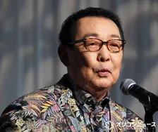 第14回「岩谷時子賞」にさだまさし「お客さんいなくなるまで歌い続ける」きょうソロデビュー50周年