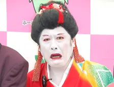 コウメ太夫、8月に『ゴジュウジャー』撮影参加も…　出演シーンなしでサインだけロックハート城に飾られる　“チクショー”の文字に「預言者か」