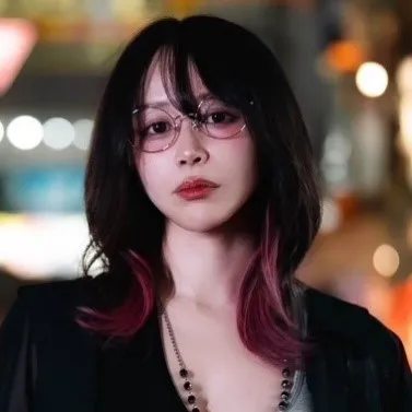 たぬかな結婚していた「今まで隠しててすまんこ！」　ウェディング写真投稿でネット騒然「旦那さんイケメンオーラすごい」