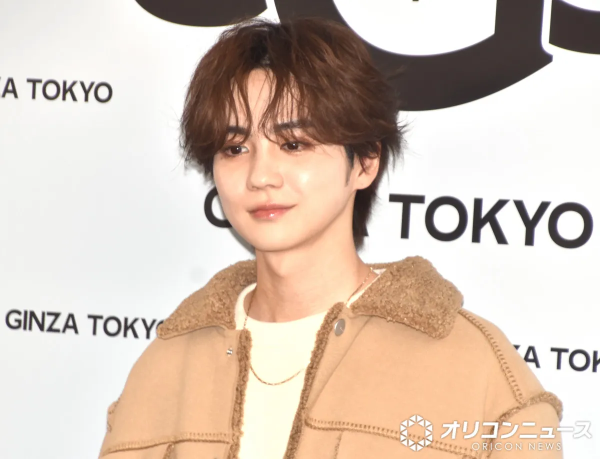 吉野北人、ホリデーシーズン憧れのお出掛けは家族でおそろコーデ「ほっこりする温かくなる瞬間を家族で」