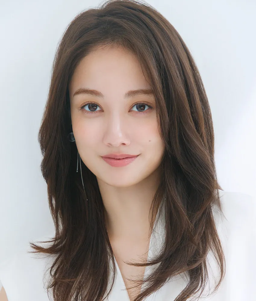 ドラマ・映画、バラエティ、モデル等で活躍中の谷まりあが所属するプラチナムプロダクションが新人を募集『マルチスター特別オーディション2025』