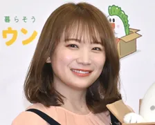 秋元真夏“公式お兄ちゃん”設楽統＆生田絵梨花と3ショット「幸せな時間すぎて…」