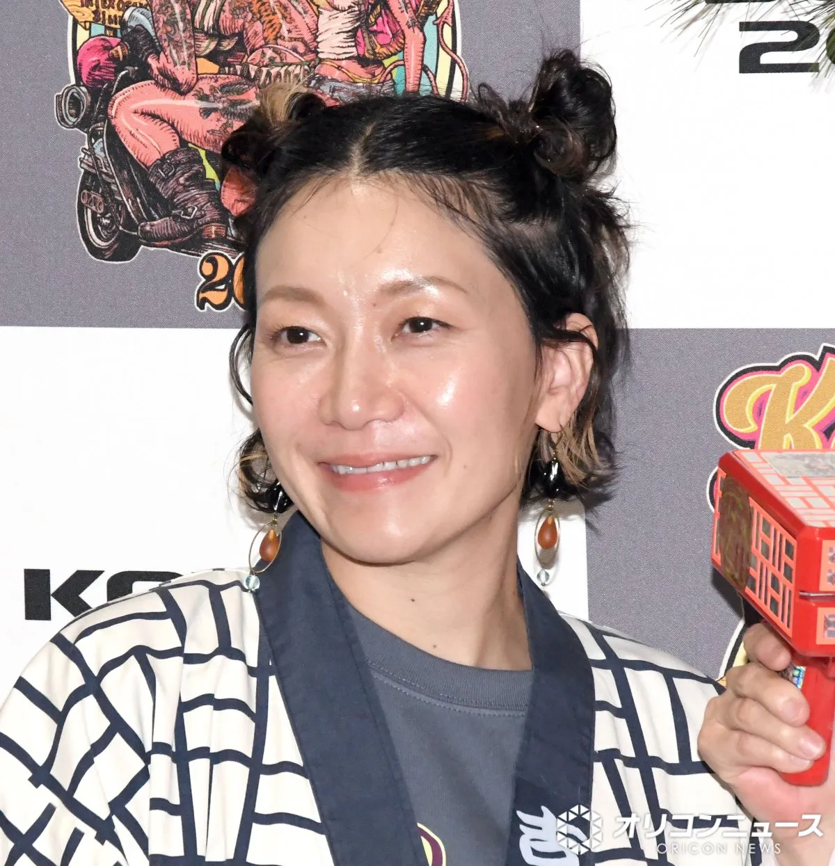 元チャットモンチー福岡晃子がフェス登場…場所は大阪　小籔千豊のドラムを評価　当初「0歳」→「16歳」に【コヤソニ】