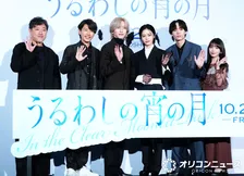 道枝駿佑、プラチナブロンドヘア輝く王子ルックで登場　安斉星来は17センチヒールをはきこなす