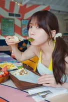 元NGT48奈良未遥、Tバック＆手ぶらに挑戦　白ランジェリーで大胆肌見せも