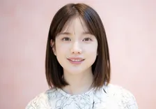 「みな実先生が帰ってきたぞー」弘中綾香アナ、『あざとくて何が悪いの？』新旧MC4ショット公開　最終回を報告