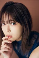 加入から10年…乃木坂46岩本蓮加＆伊藤理々杏、それぞれの現在地を語る　『blt graph』表紙＆裏表紙に