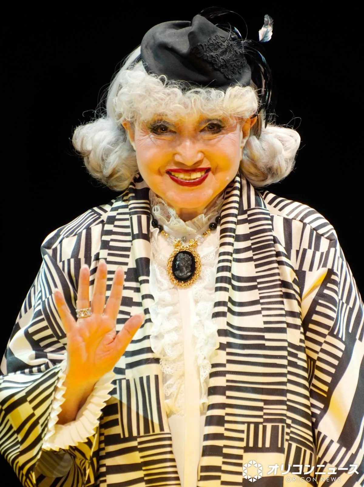 93歳・黒柳徹子、100歳で“79歳役”に意欲「20も若い役だから楽しみ」