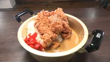 『オモウマい店』総重量1.2キロ「ざんぎカレー」1280円…「よく食べる人に生きづらい世の中」店主が今年8月にオープン