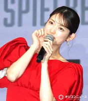 松村沙友理、スピルバーグ最新作の仕事で「宇宙一かわいい」自信を取り戻す　カズレーザーとの“全身赤”被りにも笑顔で「きゅるる～ん」