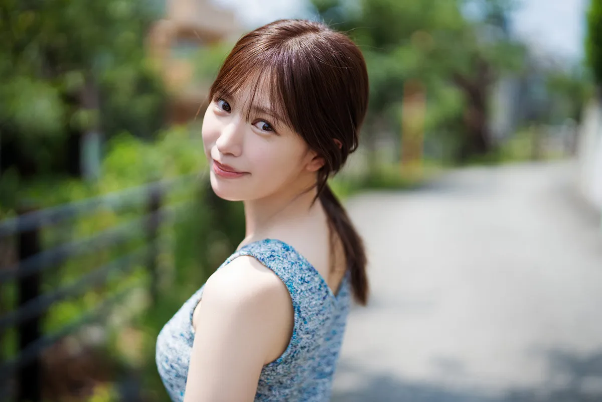芸能活動本格復帰の元HKT48メンバー・運上弘菜、圧倒的透明感に大人の美しさが増した最新デジタル写真集リリース