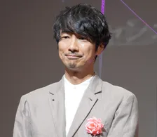 眞島秀和、左腓骨頭骨折でテレ東ドラマ降板　アクションシーン撮影中に負傷【報告全文】