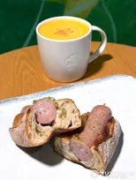 【スタバ新作レポ】見た目からは想像のつかないもちもちさ　「バゲットサンド」＆「パンプキンスープチーノ」秋の新作を実食
