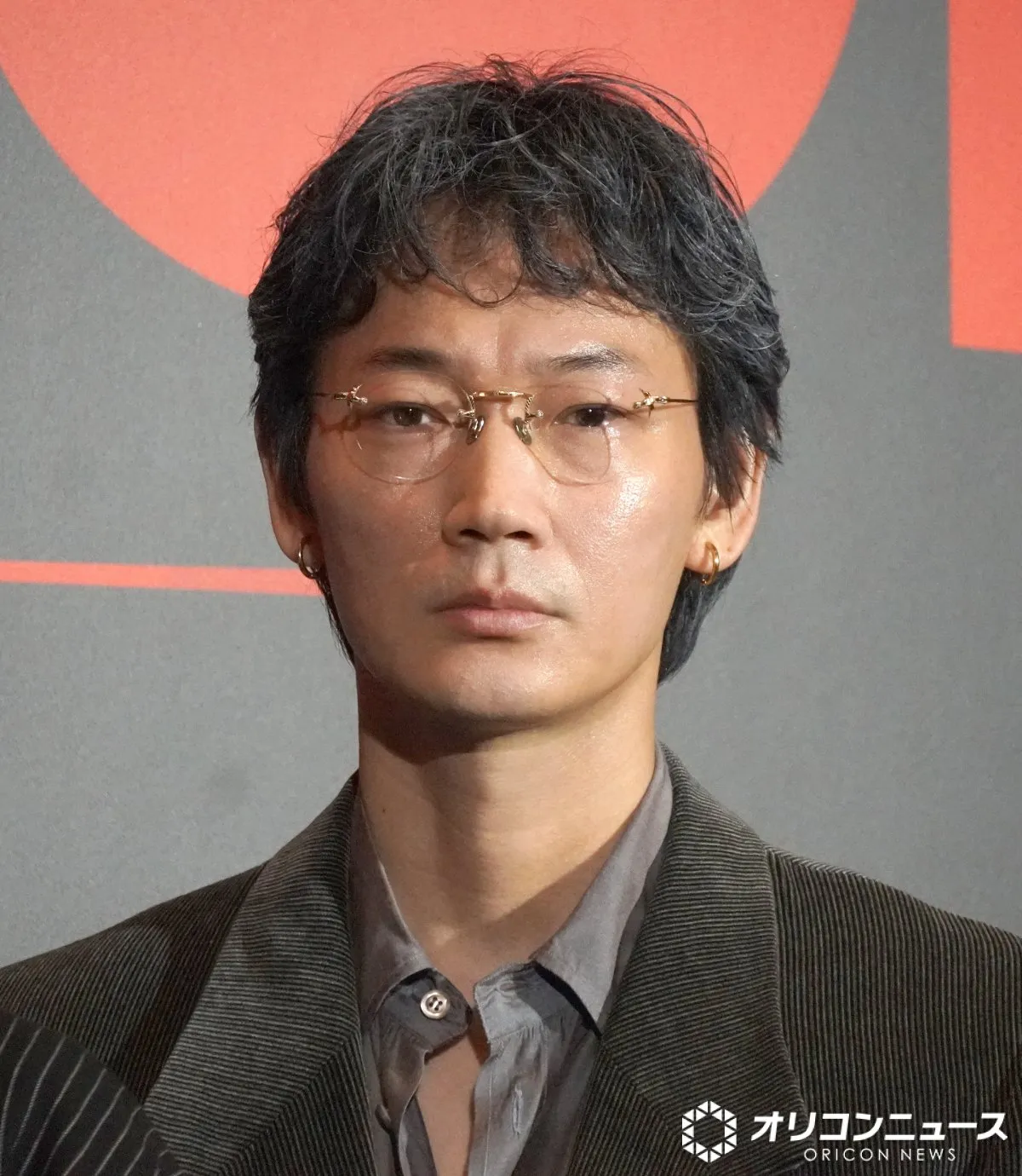 綾野剛、増量期の撮影でハプニング　後ろ姿のシーンで末澤誠也が隠れる「ずっと僕の広背筋しか映らない」