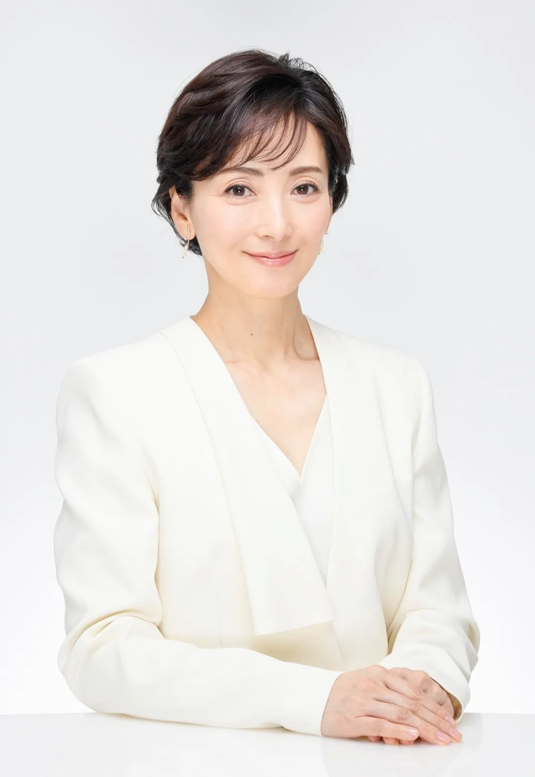 元テレビ東京・塩田真弓キャスター、「FIRST AGENT」所属に【経歴一覧】