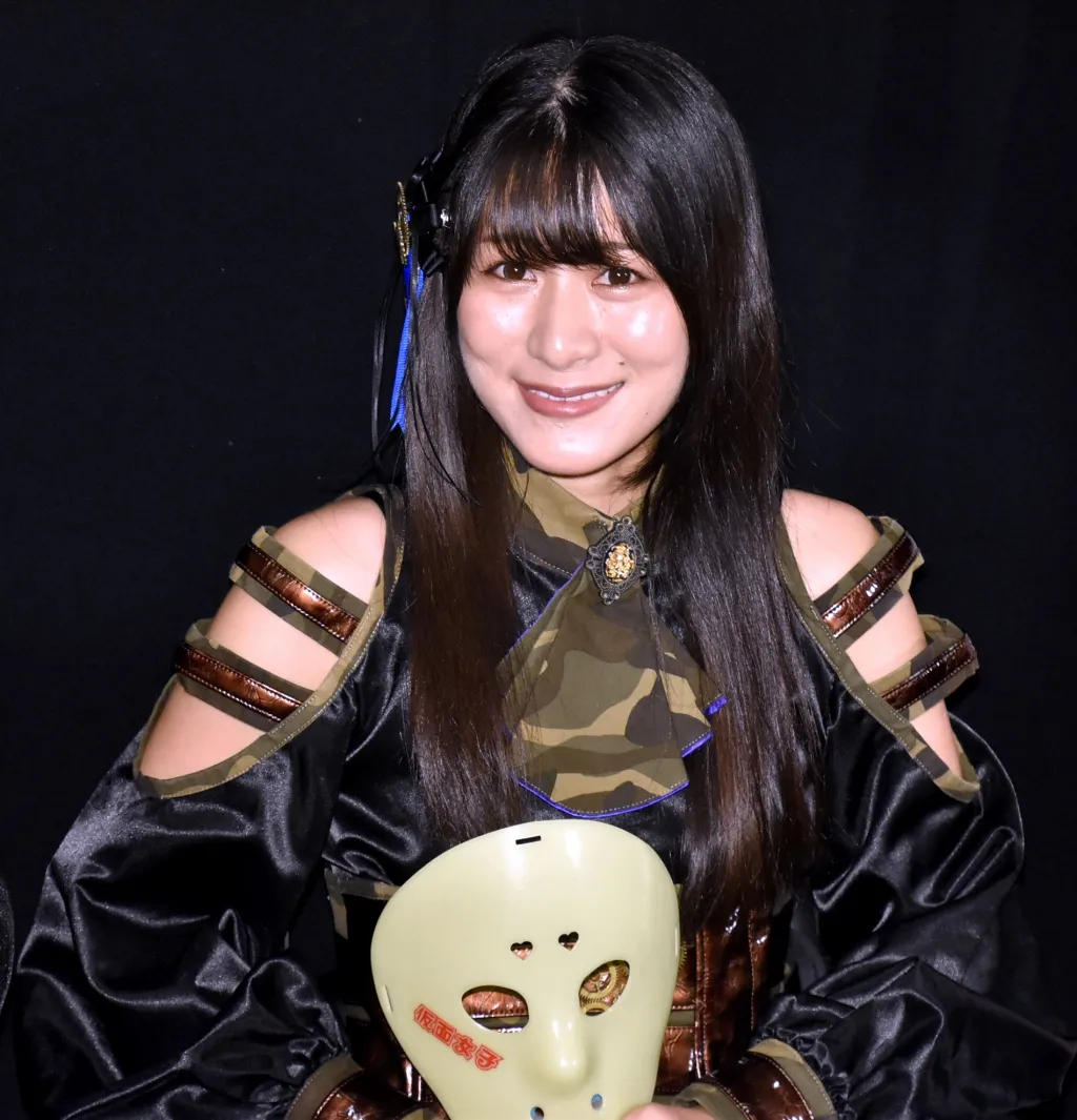 “車いすでアイドル活動”仮面女子・猪狩ともか、来春グループ卒業を発表「心から感謝しています」