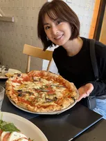 北川景子、ミラノ観光を満喫　ロンT×ジーンズのカジュアルコーデで街散歩「どこに行っても絵になりますね」「映画のワンシーンかのよう」