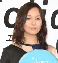 「私とほぼ同い年」奥貫薫、西武渋谷店の閉店を見届ける　店先での記念ショット添え思い出つづる「息子が小さい頃は、子ども服を見に出かけたなぁ」