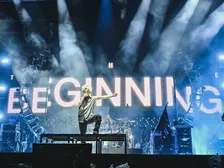 Ado、ONE OK ROCK、DAY6、UVERworld、Aぇ! groupらが共演　日韓音楽交流フェス『XMF 2026』盛況【ライブレポート】