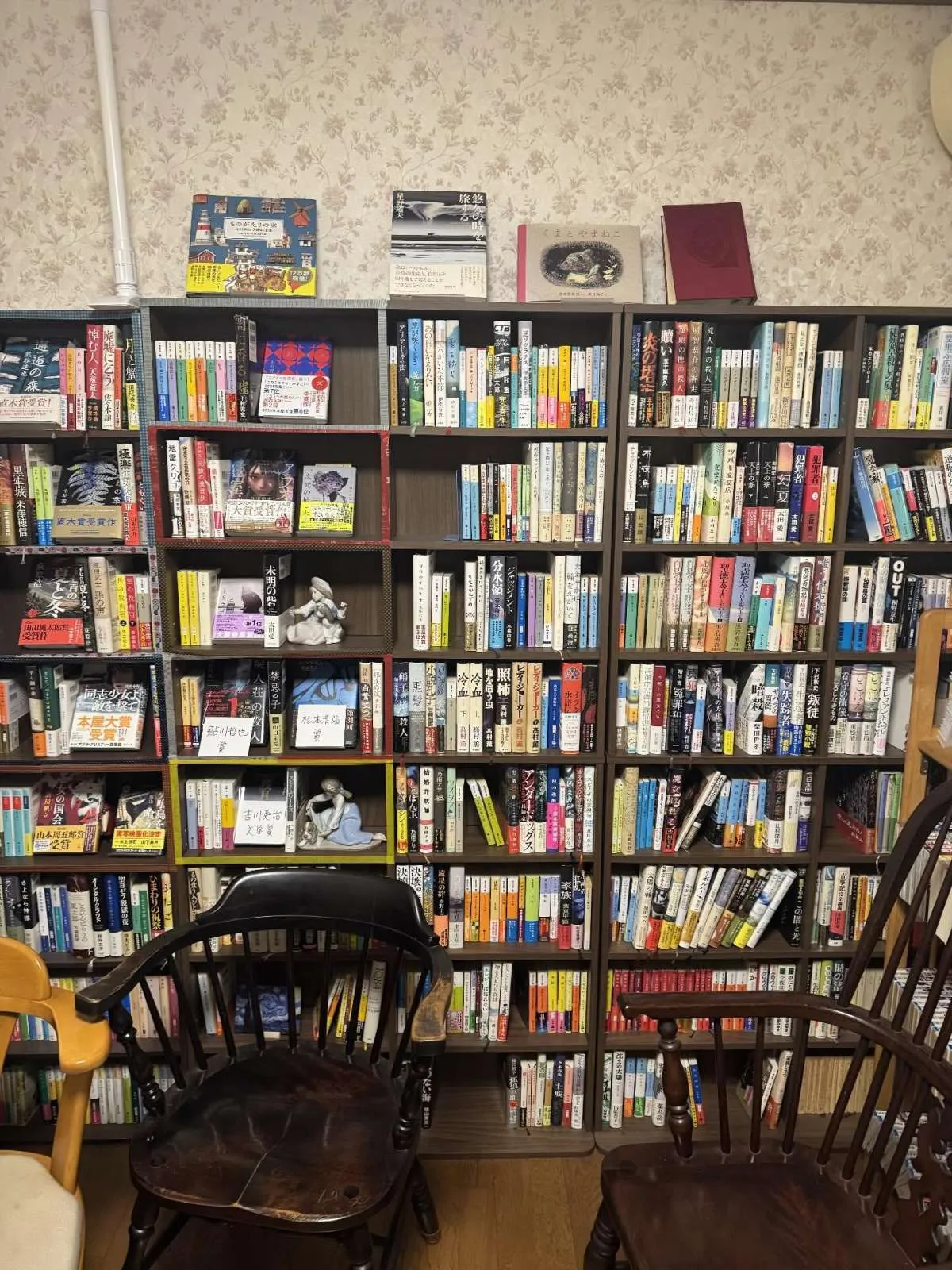 「帰省したら私の部屋が魔改造されてた」凝り性の母親が自宅に私設図書館を開設？「母が楽しそうでうれしい」