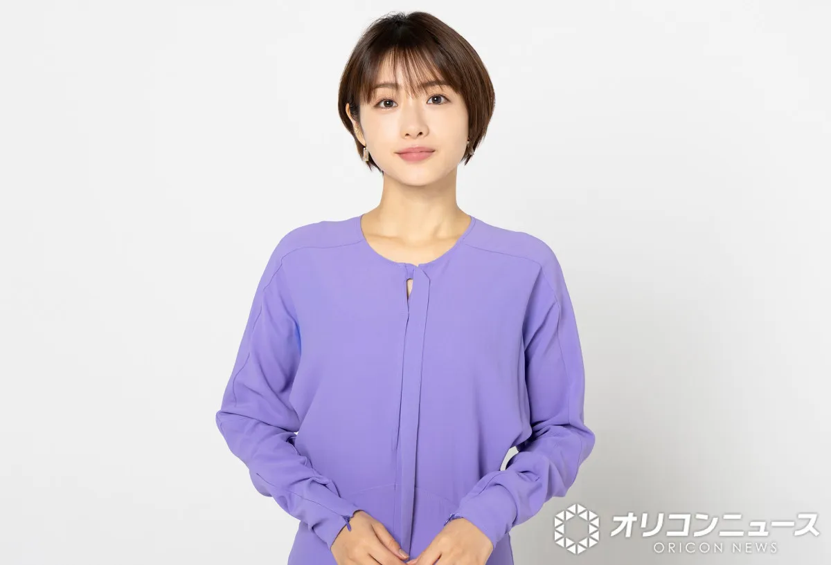 石原さとみ、美麗な撮影ショットに反響「ずっと眺めていたくなる美しさ」「ほんと変わらず可愛い～」　14年ぶりに『原色美女図鑑』に登場