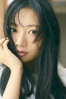 乃木坂46・小津玲奈、「6期生グラビア Nogizaka Colors」第5弾に登場