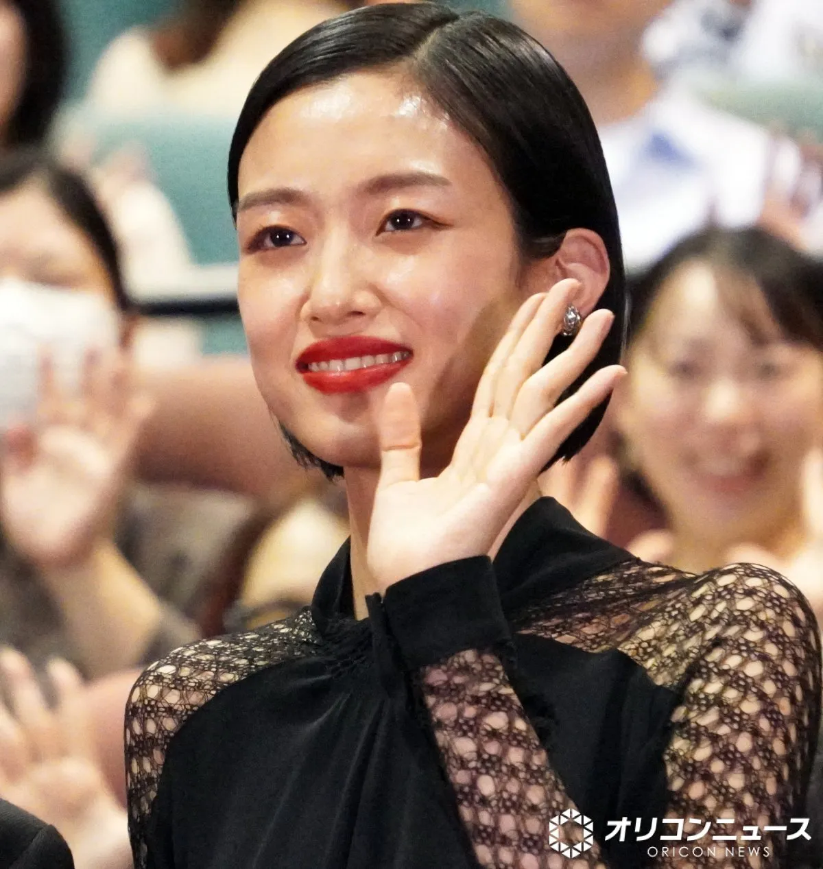 河合優実、石原さとみは「頼れるお姉さん」　求心力と親しみやすさを大絶賛