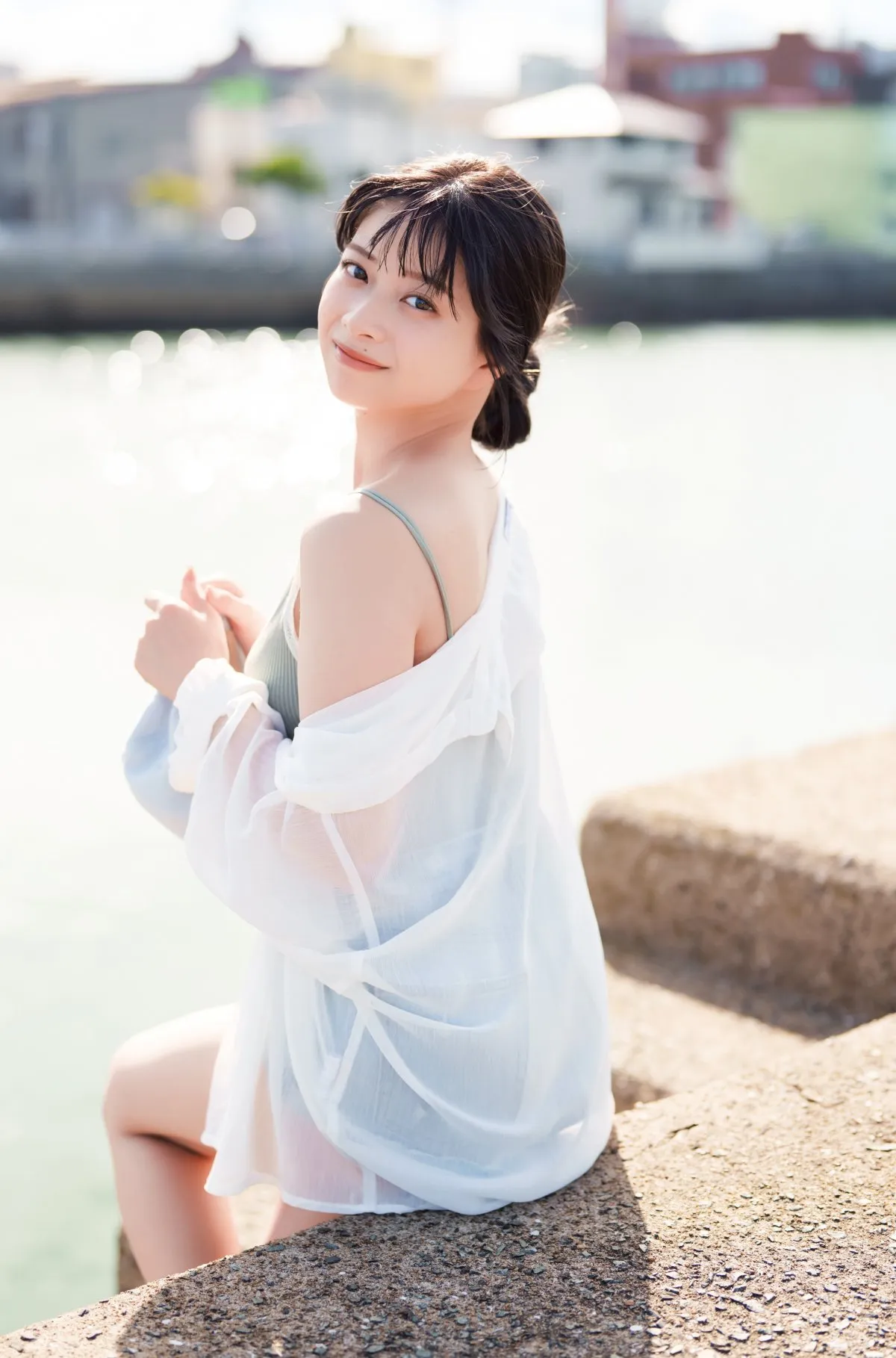 “ニューヒロイン”鶴田りお、初登場から約5ヶ月で『ヤンジャン』巻頭グラビアに大抜擢