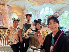 “ディズニー超人”生田絵梨花、M!LK塩﨑太智が“神フード”を堪能『かまいまち』東京ディズニーリゾート完全攻略スペシャル