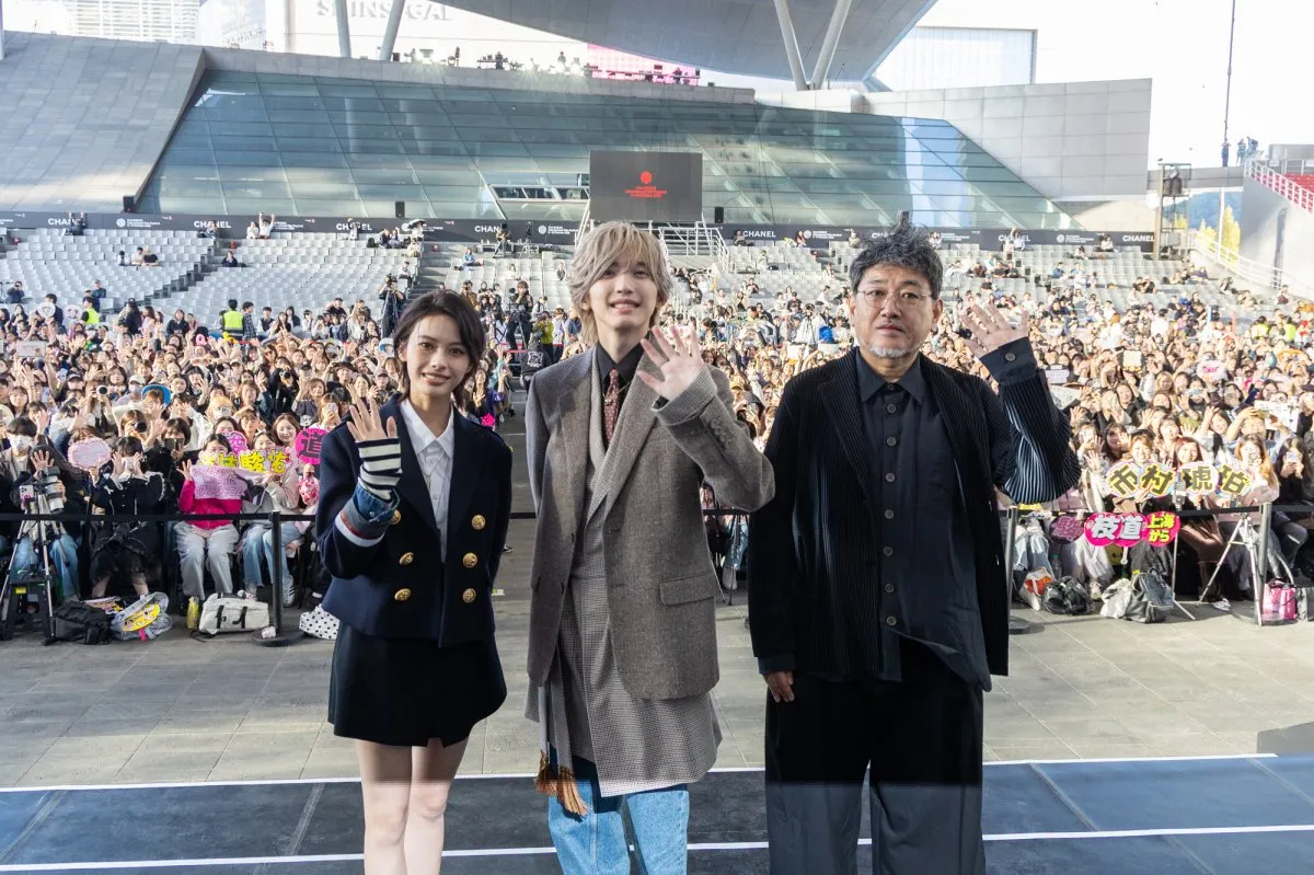 道枝駿佑＆安斉星来、韓国・釜山で4000人から大歓声　“W王子”が韓国語で心つかむ