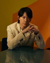 福山雅治、57歳の「気概」　アルバム『超新星』に刻んだ生と死　役作りと曲作りが交わる創作の核心【インタビュー】