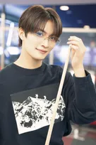 今“最もメロい男”ACEes那須雄登、『ベツコミ』誌上でボウリング＆ビリヤードデート