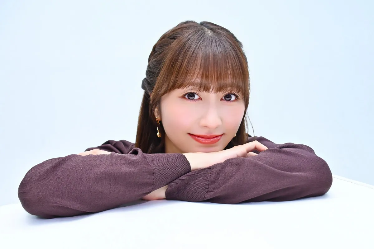ももクロ佐々木彩夏「『ご飯はみんなでいっぱい食べよう』という風潮で育ってきた（笑）」　節目の写真集は“食”テーマ【インタビュー前編】