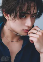 ACEes浮所飛貴、ジュエリーまとい多彩な表情　母の誕生日には毎年ネックレスをプレゼント