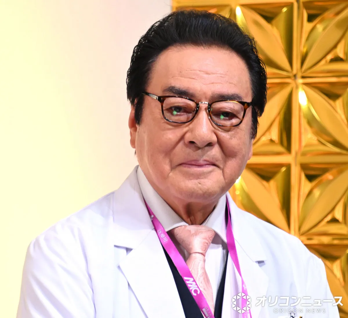 82歳・高橋英樹、現金不可の店には入らない「何回も苦痛を味わって…」