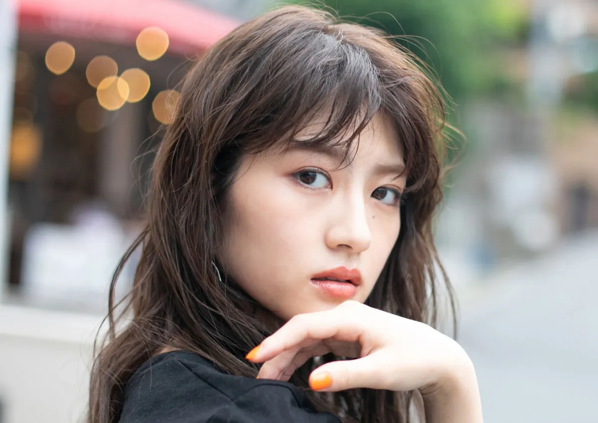 元乃木坂46の若月佑美、姿が激変でネット衝撃「そっくり！」　舞台『HUNTER×HUNTER』ピトー役でビジュアル解禁