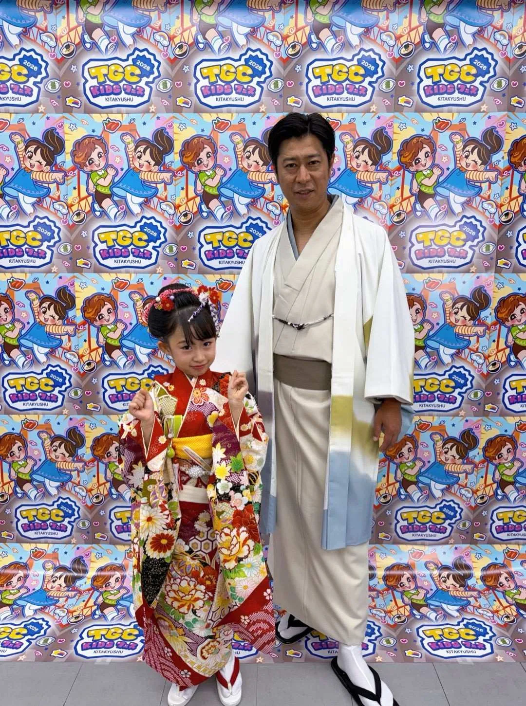 パンサー尾形、モデルデビューの8歳娘・さくらちゃんとTGC共演　華やかな着物姿に反響「親子のお着物姿、とても良い記念」