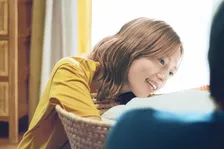 川口春奈＆高杉真宙、家族3人の時間を捉えた新写真『ママがもうこの世界にいなくても』興収15億円突破