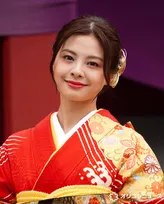 本間日陽、赤の振袖で2年連続イメージキャラクター　日枝神社は上京後の“心休まる場所”に