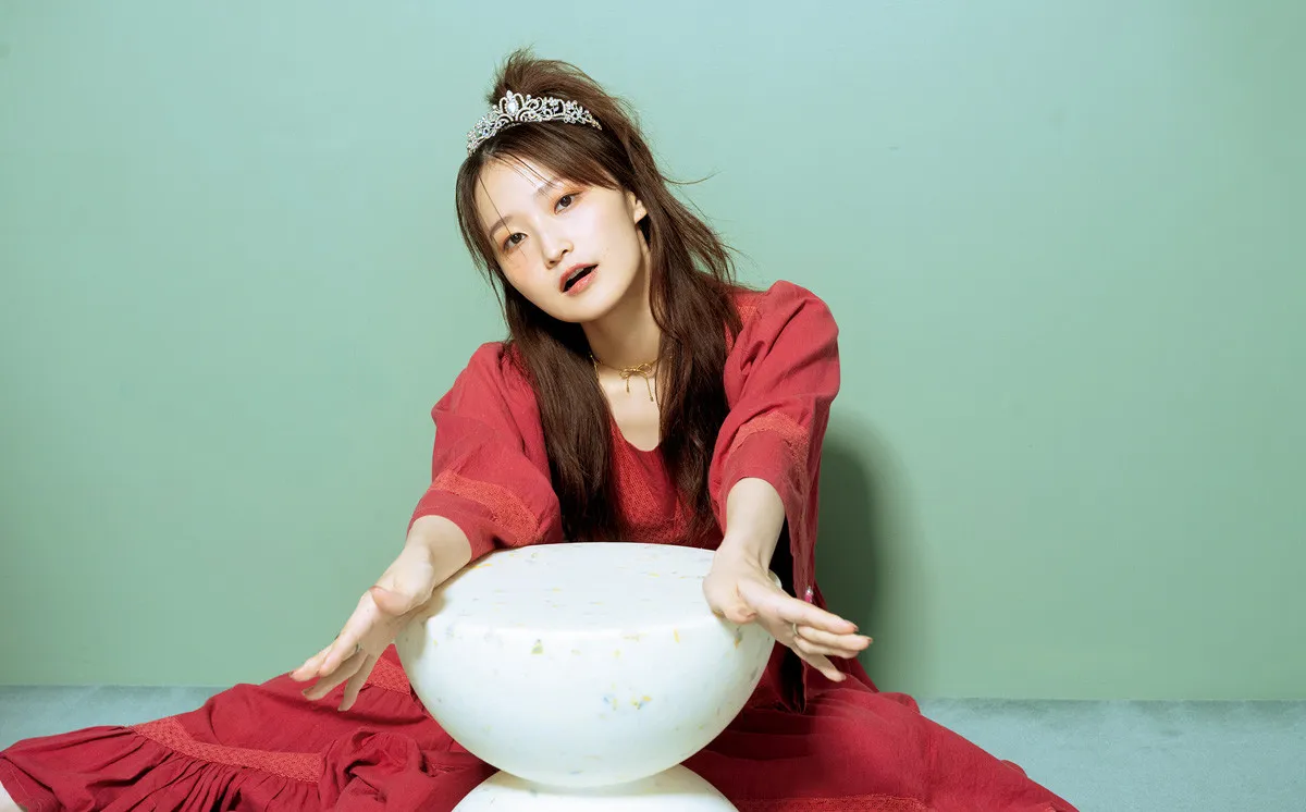 主演ドラマ『付き合ってあげてもいいかな』が好評の鞘師里保、今を感じる2027年カレンダー発売決定「2027年の1年間、一緒に過ごしてください！」