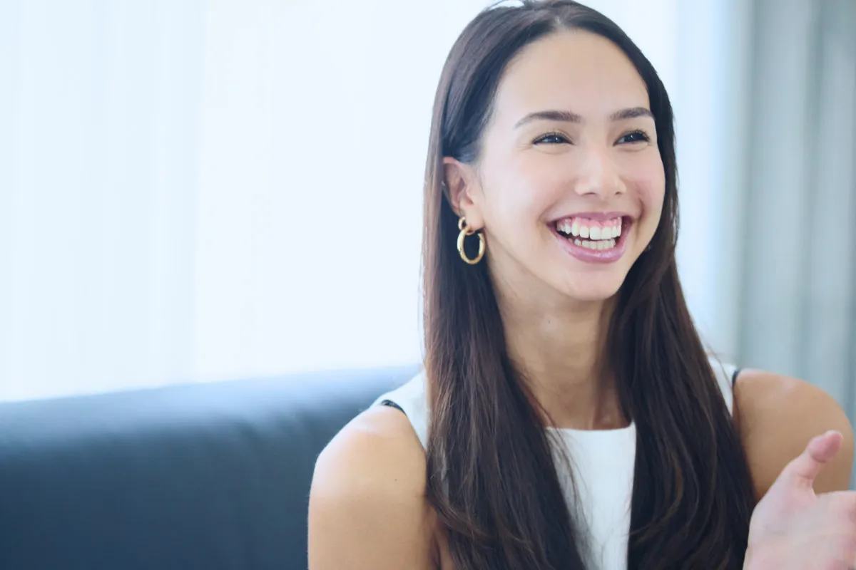 朝倉海を支える“美しすぎる通訳”さえさんの素顔　空手歴15年・名門大卒の才女が新たな挑戦へ【インタビュー】