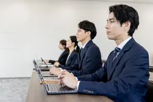 受講者おすすめの「企業研修 新卒向け公開講座」、最新2026年の総合1位は?
