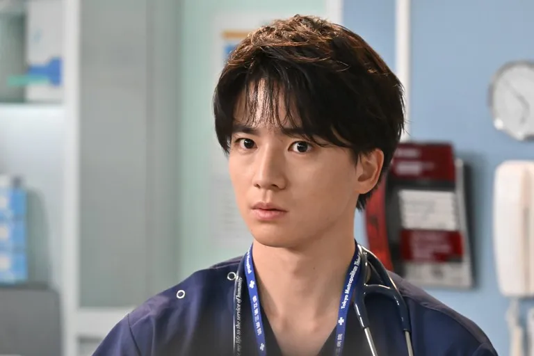 『救命病棟24時』木戸大聖“宮沢”が見せた涙の心臓マッサージ　表情から伝わる変化にネットも「控えめに言って…神回」「めちゃくちゃ感情移入」【ネタバレあり】