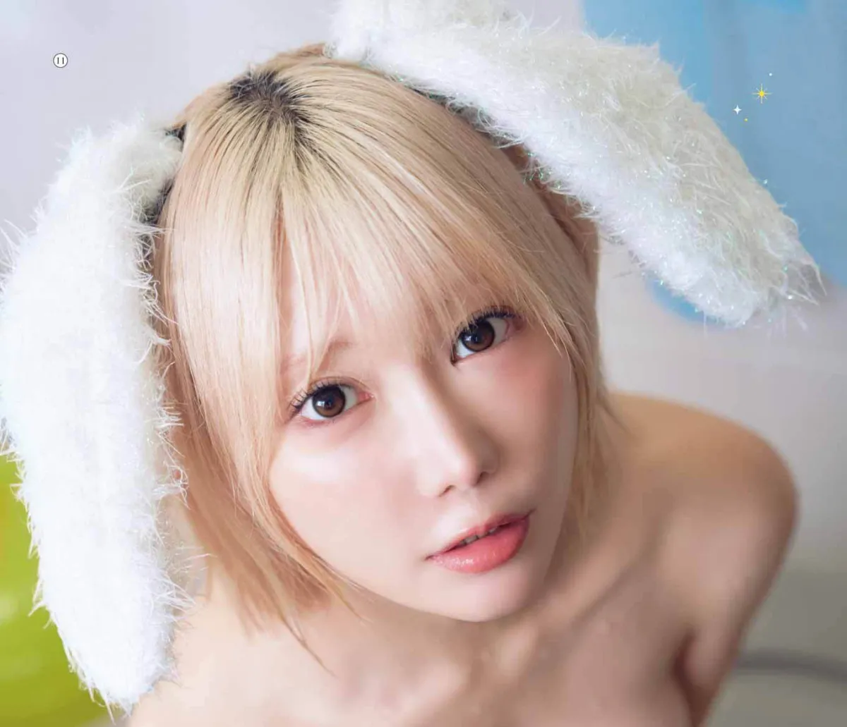 篠崎こころ、抜群スタイルの最新グラビア　くびれがキュッ！テーマは「お月見バニーちゃん」
