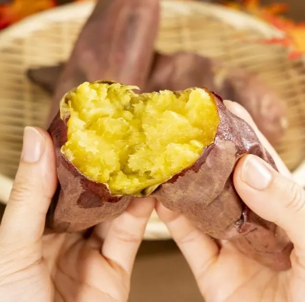 ファミマ『焼きいも』、“これまで以上にしっとり”リニューアル　「スイーツのような甘みとねっとり感」