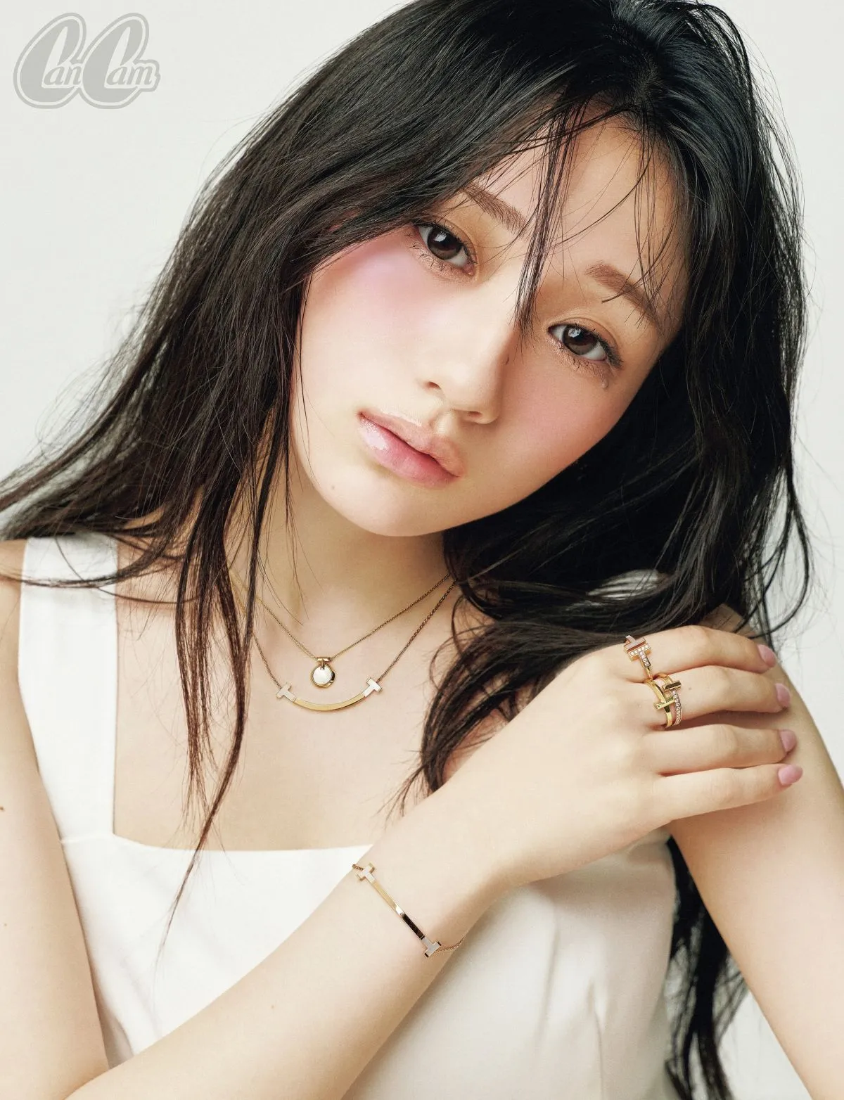 『CanCam』25歳の“本命ジュエリー”特集　乃木坂46川﨑桜ら珠玉の撮り下ろしも