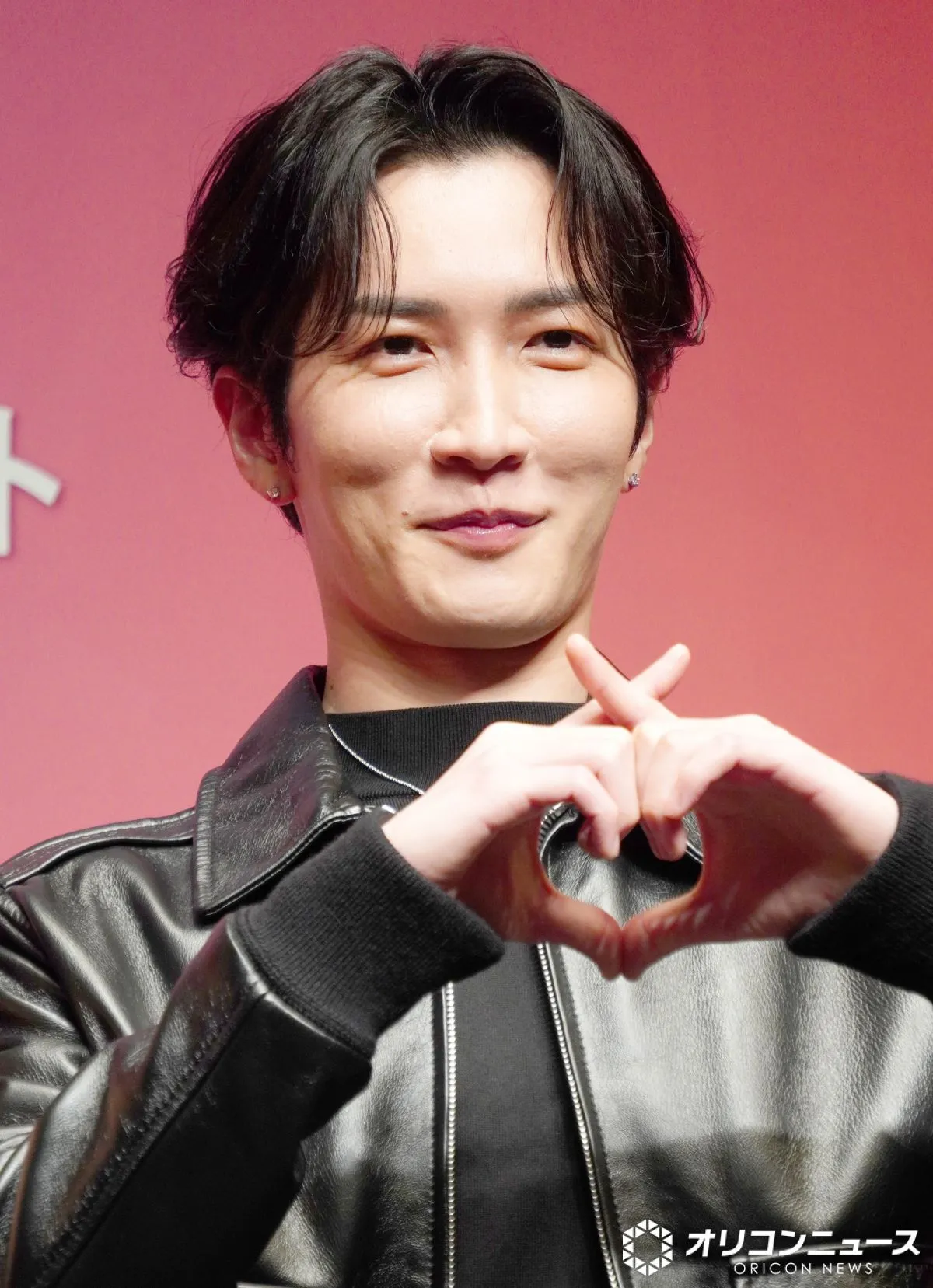 渡辺翔太、初の恋リアMCで“オトナの恋”に衝撃「ムズい。よくわからん」　Snow Manメンバーからは心配される